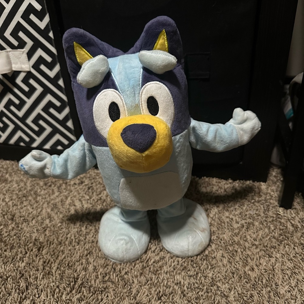 Dance and Play Bluey
